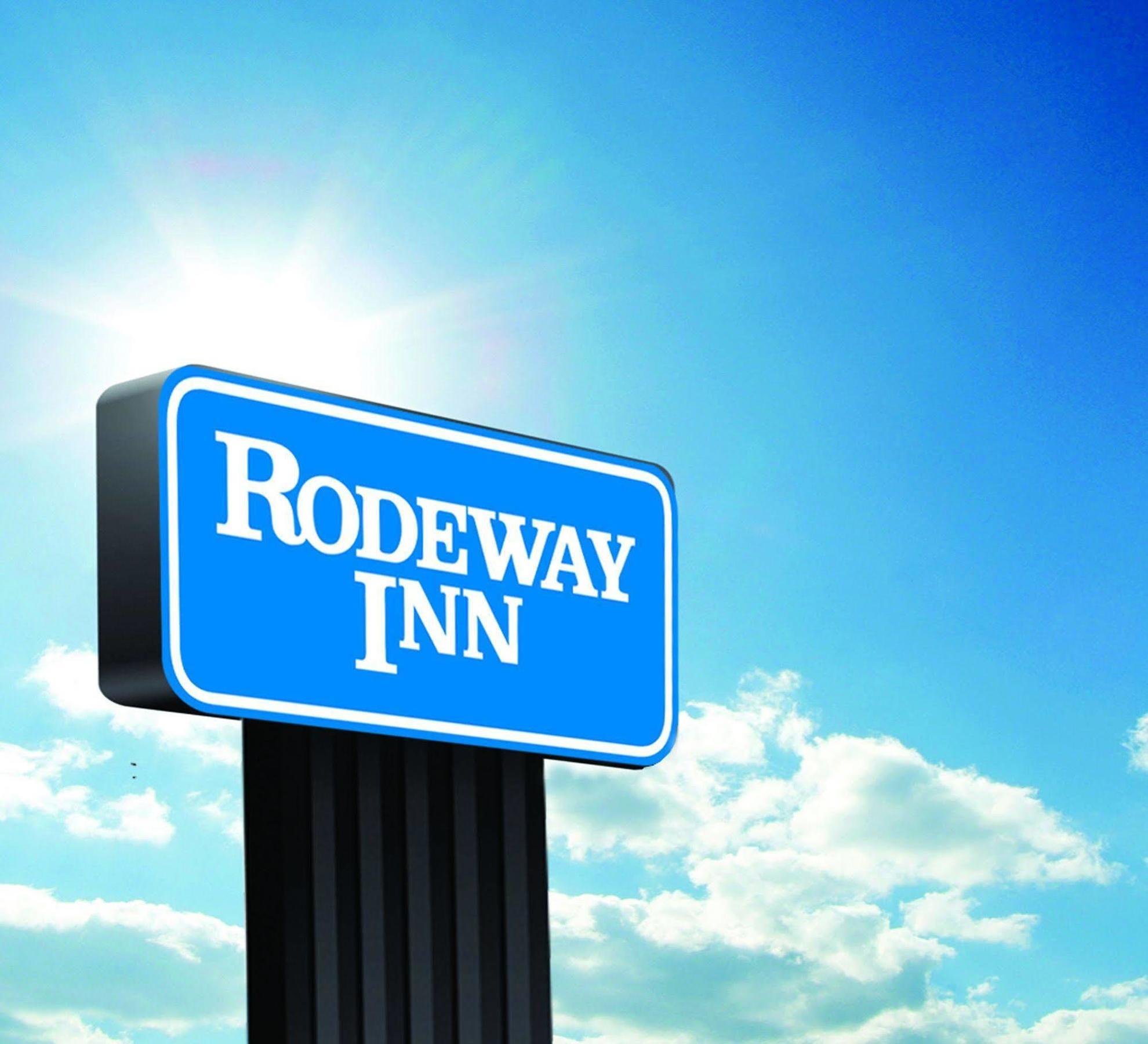 Rodeway Inn Clermont Exterior photo