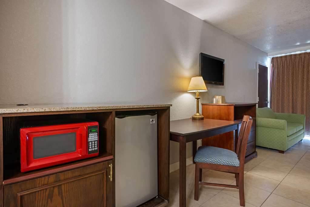 Rodeway Inn Clermont Room photo